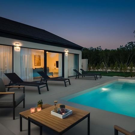 Bandelli Villas Oklaj Exterior photo