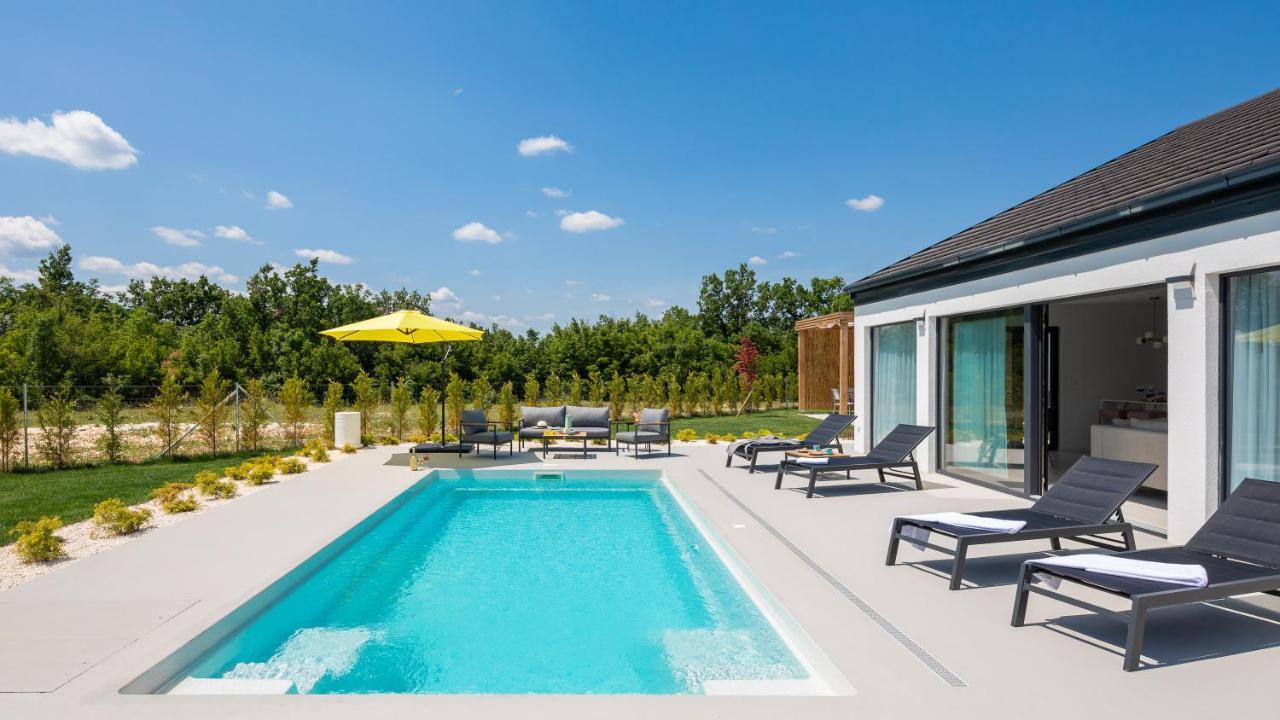 Bandelli Villas Oklaj Exterior photo